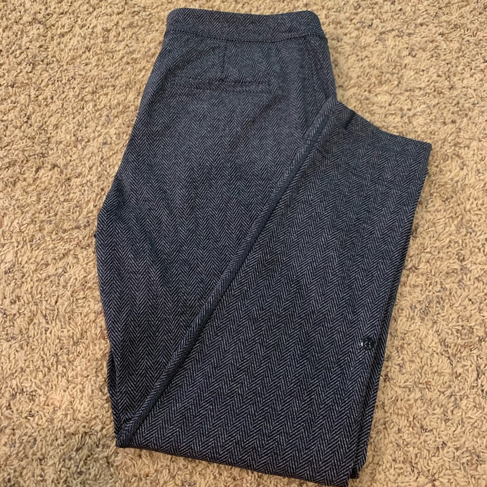 LULULEMON SWEATPANTS